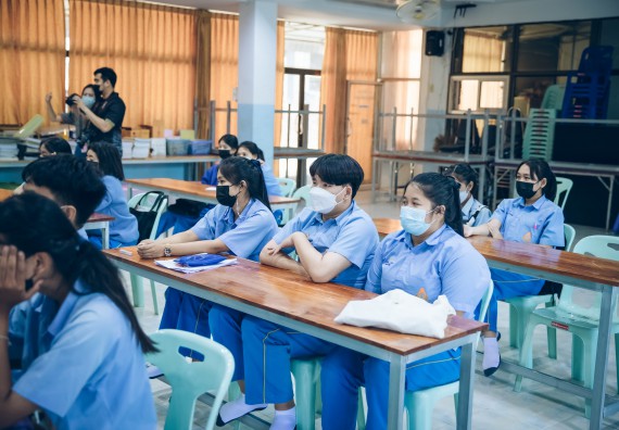 ภาพกิจกรรม  คณะวิทยาศาสตร์และเทคโนโลยี จัดค่ายวิทยาศาสตร์สัญจรโรงเรียนคลองลานวิทยา