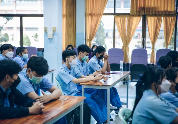 ภาพกิจกรรม  คณะวิทยาศาสตร์และเทคโนโลยี จัดค่ายวิทยาศาสตร์สัญจรโรงเรียนคลองลานวิทยา