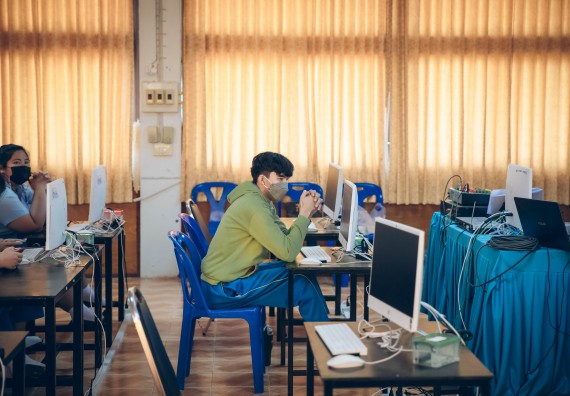 ภาพกิจกรรม  คณะวิทยาศาสตร์และเทคโนโลยี จัดค่ายวิทยาศาสตร์สัญจรโรงเรียนคลองลานวิทยา