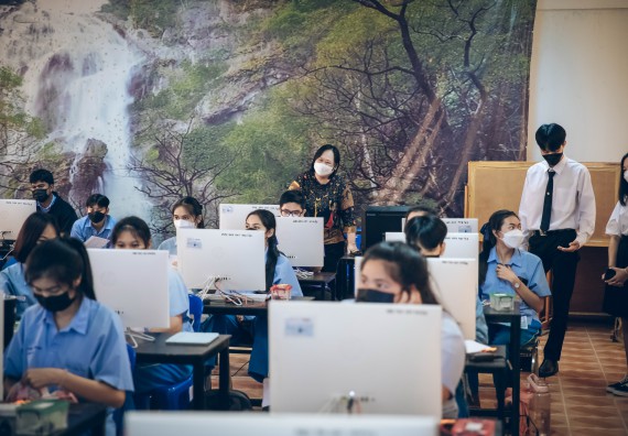 ภาพกิจกรรม  คณะวิทยาศาสตร์และเทคโนโลยี จัดค่ายวิทยาศาสตร์สัญจรโรงเรียนคลองลานวิทยา