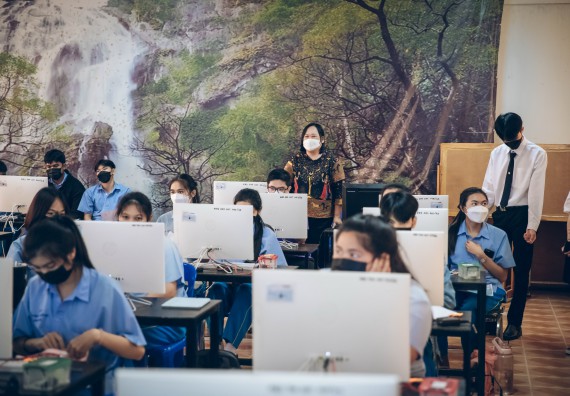 ภาพกิจกรรม  คณะวิทยาศาสตร์และเทคโนโลยี จัดค่ายวิทยาศาสตร์สัญจรโรงเรียนคลองลานวิทยา