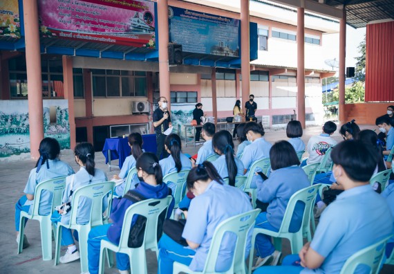 ภาพกิจกรรม  คณะวิทยาศาสตร์และเทคโนโลยี จัดค่ายวิทยาศาสตร์สัญจรโรงเรียนคลองลานวิทยา
