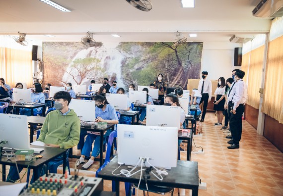 ภาพกิจกรรม  คณะวิทยาศาสตร์และเทคโนโลยี จัดค่ายวิทยาศาสตร์สัญจรโรงเรียนคลองลานวิทยา