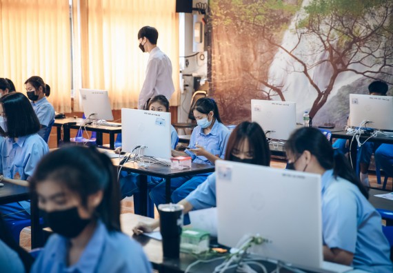 ภาพกิจกรรม  คณะวิทยาศาสตร์และเทคโนโลยี จัดค่ายวิทยาศาสตร์สัญจรโรงเรียนคลองลานวิทยา