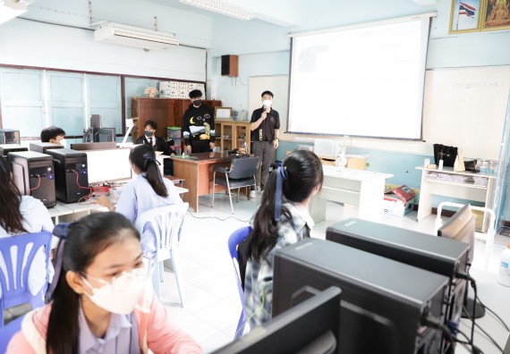 ภาพกิจกรรม  คณะวิทยาศาสตร์และเทคโนโลยี จัดค่ายวิทยาศาสตร์สัญจรโรงเรียนทุ่งทรายวิทยา
