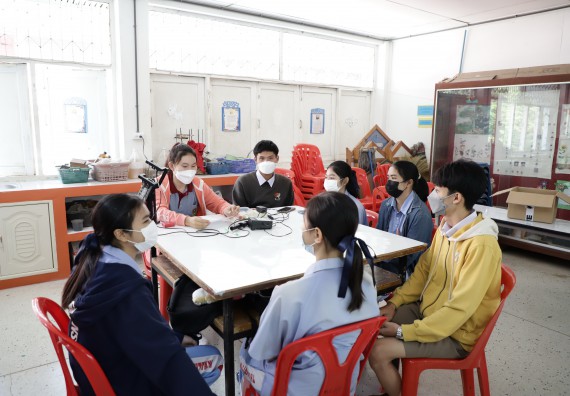 ภาพกิจกรรม  คณะวิทยาศาสตร์และเทคโนโลยี จัดค่ายวิทยาศาสตร์สัญจรโรงเรียนทุ่งทรายวิทยา