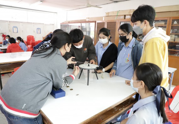 ภาพกิจกรรม  คณะวิทยาศาสตร์และเทคโนโลยี จัดค่ายวิทยาศาสตร์สัญจรโรงเรียนทุ่งทรายวิทยา