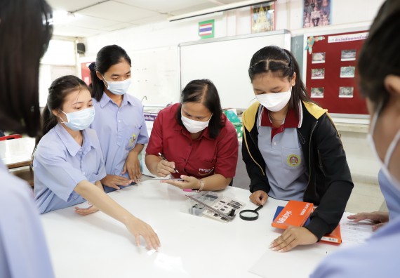 ภาพกิจกรรม  คณะวิทยาศาสตร์และเทคโนโลยี จัดค่ายวิทยาศาสตร์สัญจรโรงเรียนทุ่งทรายวิทยา