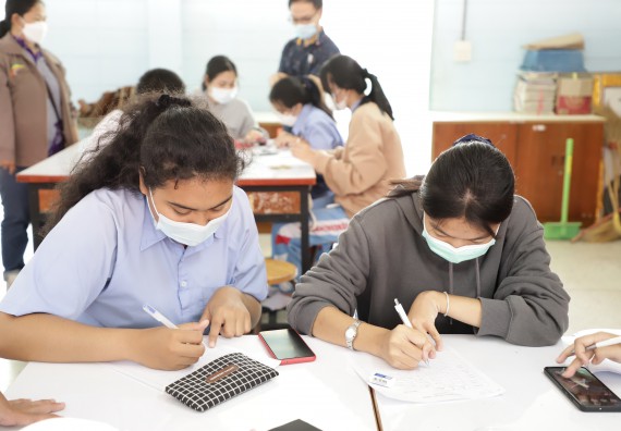 ภาพกิจกรรม  คณะวิทยาศาสตร์และเทคโนโลยี จัดค่ายวิทยาศาสตร์สัญจรโรงเรียนทุ่งทรายวิทยา