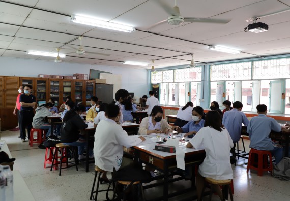 ภาพกิจกรรม  คณะวิทยาศาสตร์และเทคโนโลยี จัดค่ายวิทยาศาสตร์สัญจรโรงเรียนทุ่งทรายวิทยา