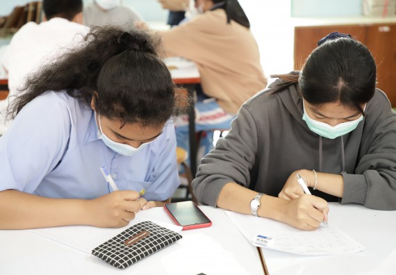 ภาพกิจกรรม  คณะวิทยาศาสตร์และเทคโนโลยี จัดค่ายวิทยาศาสตร์สัญจรโรงเรียนทุ่งทรายวิทยา