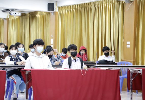 ภาพกิจกรรม  คณะวิทยาศาสตร์และเทคโนโลยี จัดค่ายวิทยาศาสตร์สัญจรโรงเรียนทุ่งทรายวิทยา