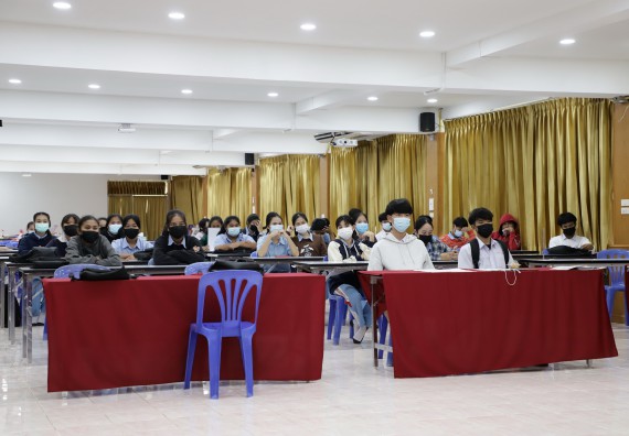 ภาพกิจกรรม  คณะวิทยาศาสตร์และเทคโนโลยี จัดค่ายวิทยาศาสตร์สัญจรโรงเรียนทุ่งทรายวิทยา