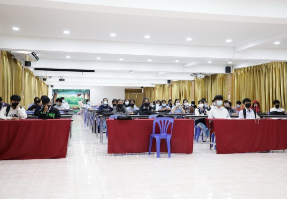 ภาพกิจกรรม  คณะวิทยาศาสตร์และเทคโนโลยี จัดค่ายวิทยาศาสตร์สัญจรโรงเรียนทุ่งทรายวิทยา