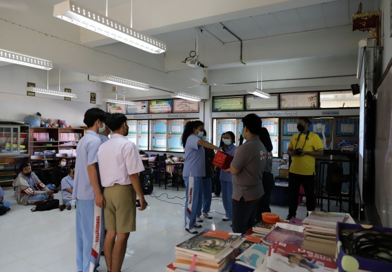 ภาพกิจกรรม  คณะวิทยาศาสตร์และเทคโนโลยี จัดค่ายวิทยาศาสตร์สัญจรโรงเรียนทุ่งทรายวิทยา