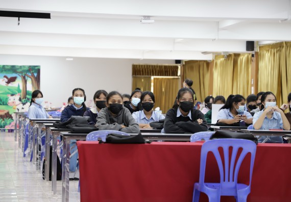 ภาพกิจกรรม  คณะวิทยาศาสตร์และเทคโนโลยี จัดค่ายวิทยาศาสตร์สัญจรโรงเรียนทุ่งทรายวิทยา