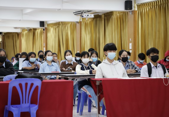 ภาพกิจกรรม  คณะวิทยาศาสตร์และเทคโนโลยี จัดค่ายวิทยาศาสตร์สัญจรโรงเรียนทุ่งทรายวิทยา