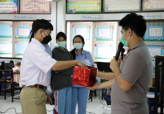 ภาพกิจกรรม  คณะวิทยาศาสตร์และเทคโนโลยี จัดค่ายวิทยาศาสตร์สัญจรโรงเรียนทุ่งทรายวิทยา