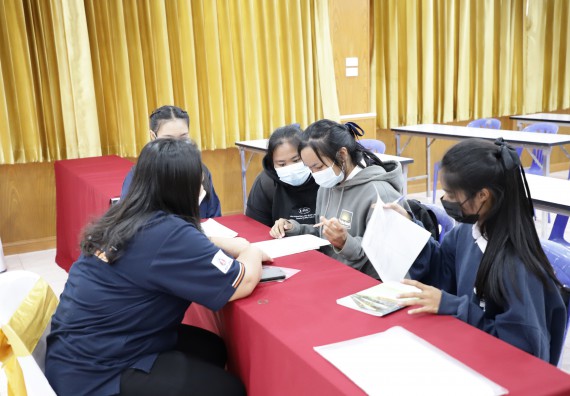 ภาพกิจกรรม  คณะวิทยาศาสตร์และเทคโนโลยี จัดค่ายวิทยาศาสตร์สัญจรโรงเรียนทุ่งทรายวิทยา