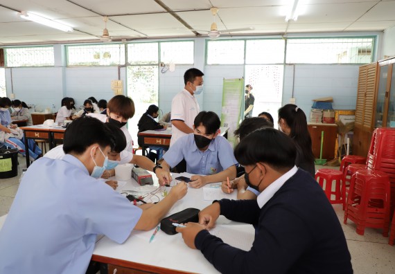 ภาพกิจกรรม  คณะวิทยาศาสตร์และเทคโนโลยี จัดค่ายวิทยาศาสตร์สัญจรโรงเรียนทุ่งทรายวิทยา