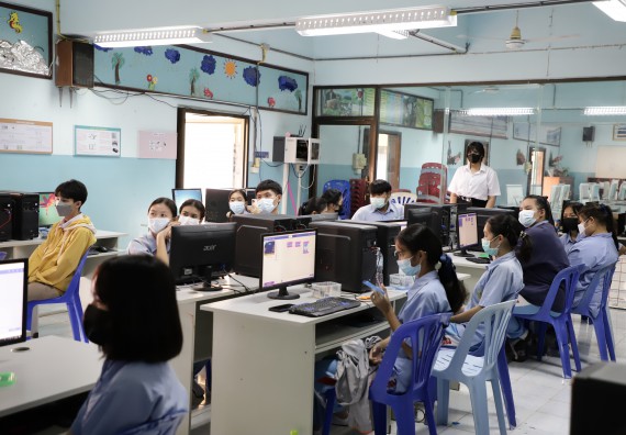 ภาพกิจกรรม  คณะวิทยาศาสตร์และเทคโนโลยี จัดค่ายวิทยาศาสตร์สัญจรโรงเรียนทุ่งทรายวิทยา