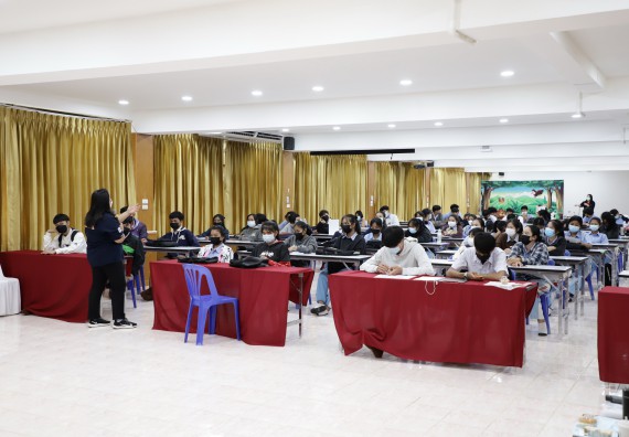 ภาพกิจกรรม  คณะวิทยาศาสตร์และเทคโนโลยี จัดค่ายวิทยาศาสตร์สัญจรโรงเรียนทุ่งทรายวิทยา