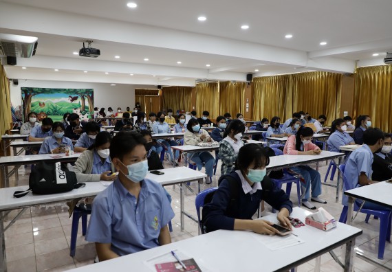 ภาพกิจกรรม  คณะวิทยาศาสตร์และเทคโนโลยี จัดค่ายวิทยาศาสตร์สัญจรโรงเรียนทุ่งทรายวิทยา