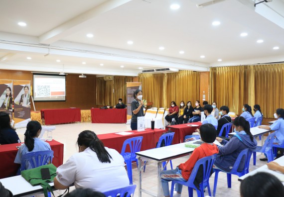 ภาพกิจกรรม  คณะวิทยาศาสตร์และเทคโนโลยี จัดค่ายวิทยาศาสตร์สัญจรโรงเรียนทุ่งทรายวิทยา