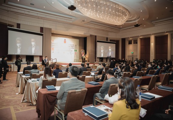 ภาพกิจกรรม คณะวิทยาศาสตร์และเทคโนโลยี มหาวิทยาลัยราชภัฏกำแพงเพชร เข้าร่วมงานพิธีประกาศเกียรติคุณ “บุคคลคุณภาพแห่งปี 2021” (Quality_Youth Scholarship of The Year 2021)