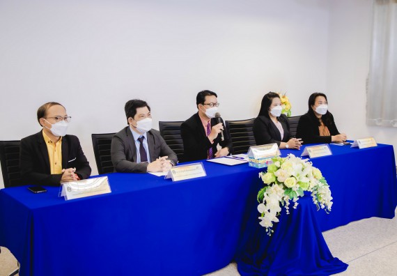 ภาพกิจกรรม  คณะวิทยาศาสตร์และเทคโนโลยี จัดพิธีลงนามความร่วมมือทางวิชาการคณะวิทยาศาสตร์และเทคโนโลยี กลุ่มมหาวิทยาลัยราชภัฏ 4 สถาบัน