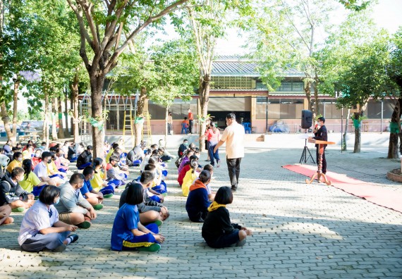 ภาพกิจกรรม  คณะวิทยาศาสตร์และเทคโนโลยี จัดค่ายวิทยาศาสตร์สัญจรโรงเรียนบ่อแก้ววิทยา 