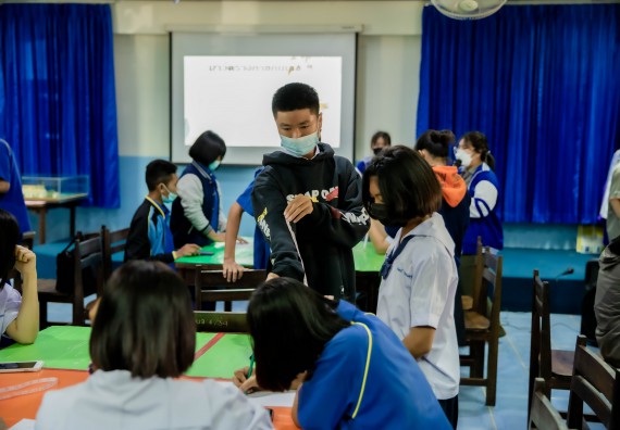 ภาพกิจกรรม  คณะวิทยาศาสตร์และเทคโนโลยี จัดค่ายวิทยาศาสตร์สัญจรโรงเรียนบ่อแก้ววิทยา 