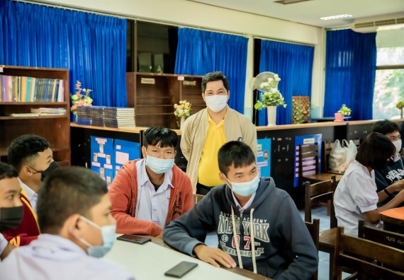 ภาพกิจกรรม  คณะวิทยาศาสตร์และเทคโนโลยี จัดค่ายวิทยาศาสตร์สัญจรโรงเรียนบ่อแก้ววิทยา 