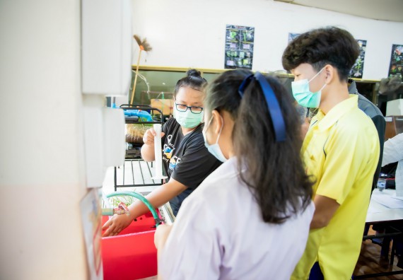 ภาพกิจกรรม  คณะวิทยาศาสตร์และเทคโนโลยี จัดค่ายวิทยาศาสตร์สัญจรโรงเรียนบ่อแก้ววิทยา 