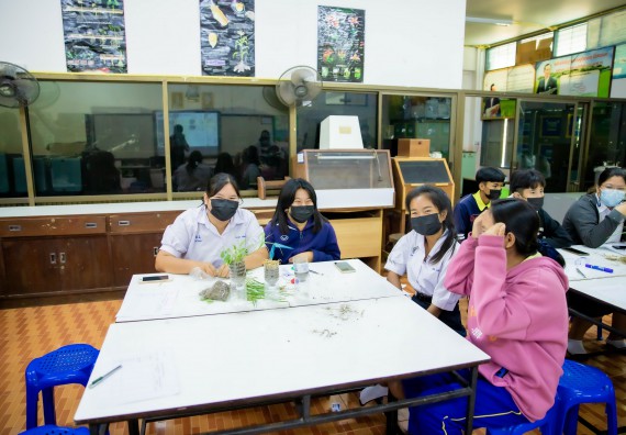 ภาพกิจกรรม  คณะวิทยาศาสตร์และเทคโนโลยี จัดค่ายวิทยาศาสตร์สัญจรโรงเรียนบ่อแก้ววิทยา 