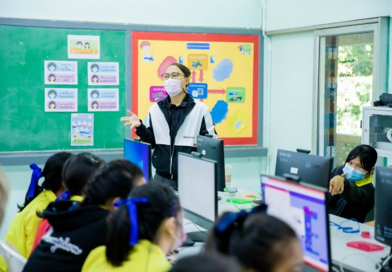 ภาพกิจกรรม  คณะวิทยาศาสตร์และเทคโนโลยี จัดค่ายวิทยาศาสตร์สัญจรโรงเรียนบ่อแก้ววิทยา 