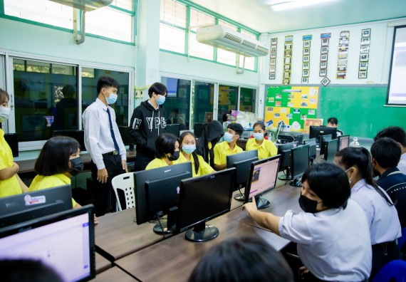 ภาพกิจกรรม  คณะวิทยาศาสตร์และเทคโนโลยี จัดค่ายวิทยาศาสตร์สัญจรโรงเรียนบ่อแก้ววิทยา 