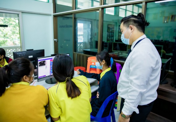 ภาพกิจกรรม  คณะวิทยาศาสตร์และเทคโนโลยี จัดค่ายวิทยาศาสตร์สัญจรโรงเรียนบ่อแก้ววิทยา 