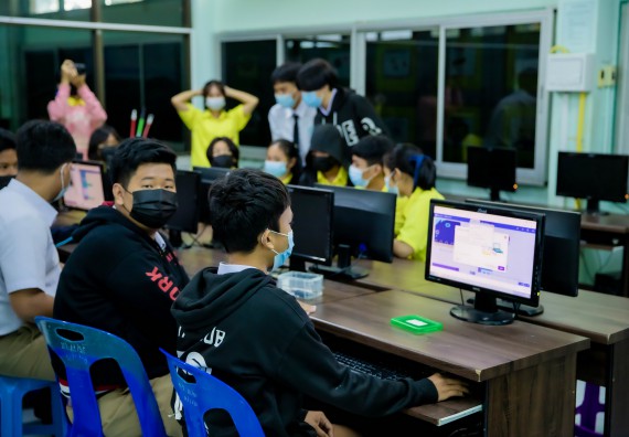 ภาพกิจกรรม  คณะวิทยาศาสตร์และเทคโนโลยี จัดค่ายวิทยาศาสตร์สัญจรโรงเรียนบ่อแก้ววิทยา 