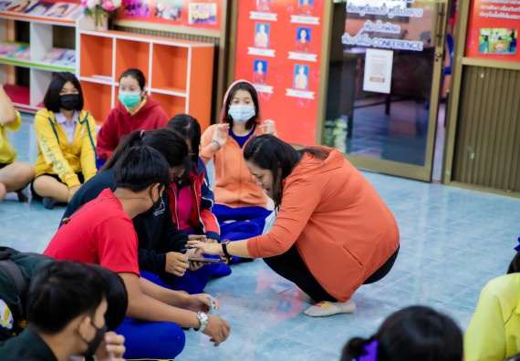 ภาพกิจกรรม  คณะวิทยาศาสตร์และเทคโนโลยี จัดค่ายวิทยาศาสตร์สัญจรโรงเรียนบ่อแก้ววิทยา 