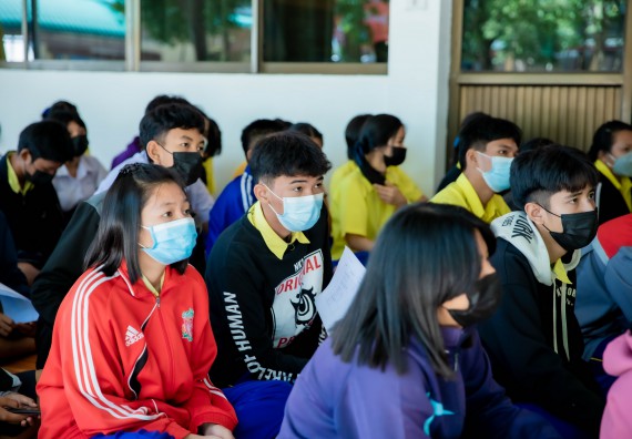 ภาพกิจกรรม  คณะวิทยาศาสตร์และเทคโนโลยี จัดค่ายวิทยาศาสตร์สัญจรโรงเรียนบ่อแก้ววิทยา 