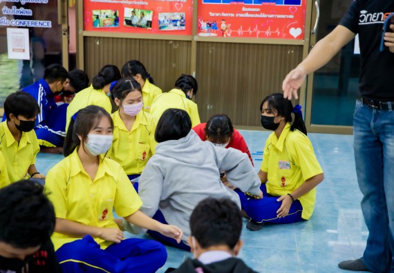 ภาพกิจกรรม  คณะวิทยาศาสตร์และเทคโนโลยี จัดค่ายวิทยาศาสตร์สัญจรโรงเรียนบ่อแก้ววิทยา 