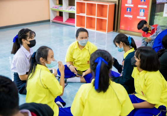 ภาพกิจกรรม  คณะวิทยาศาสตร์และเทคโนโลยี จัดค่ายวิทยาศาสตร์สัญจรโรงเรียนบ่อแก้ววิทยา 