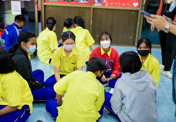 ภาพกิจกรรม  คณะวิทยาศาสตร์และเทคโนโลยี จัดค่ายวิทยาศาสตร์สัญจรโรงเรียนบ่อแก้ววิทยา 