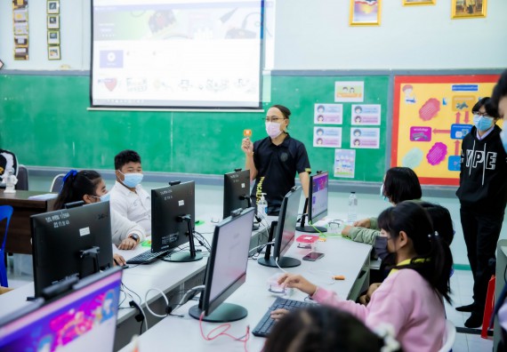ภาพกิจกรรม  คณะวิทยาศาสตร์และเทคโนโลยี จัดค่ายวิทยาศาสตร์สัญจรโรงเรียนบ่อแก้ววิทยา 