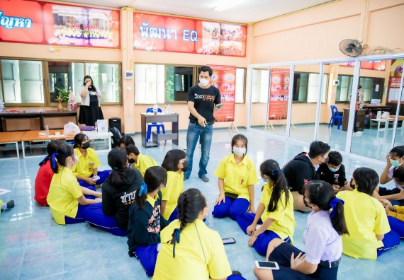 ภาพกิจกรรม  คณะวิทยาศาสตร์และเทคโนโลยี จัดค่ายวิทยาศาสตร์สัญจรโรงเรียนบ่อแก้ววิทยา 