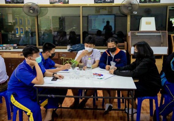 ภาพกิจกรรม  คณะวิทยาศาสตร์และเทคโนโลยี จัดค่ายวิทยาศาสตร์สัญจรโรงเรียนบ่อแก้ววิทยา 