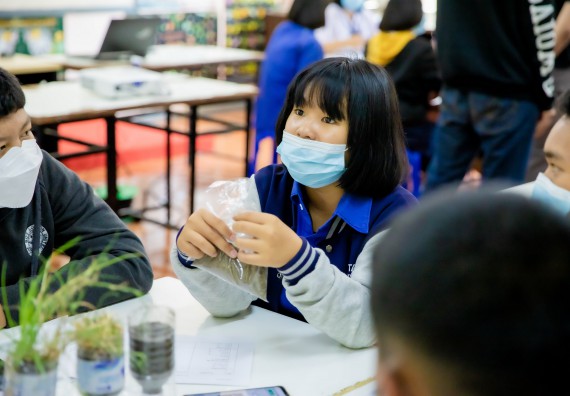 ภาพกิจกรรม  คณะวิทยาศาสตร์และเทคโนโลยี จัดค่ายวิทยาศาสตร์สัญจรโรงเรียนบ่อแก้ววิทยา 