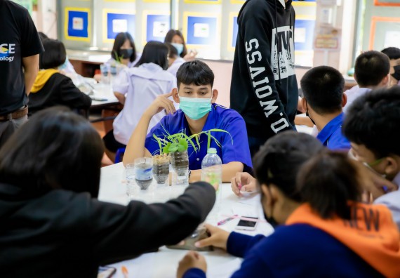 ภาพกิจกรรม  คณะวิทยาศาสตร์และเทคโนโลยี จัดค่ายวิทยาศาสตร์สัญจรโรงเรียนบ่อแก้ววิทยา 