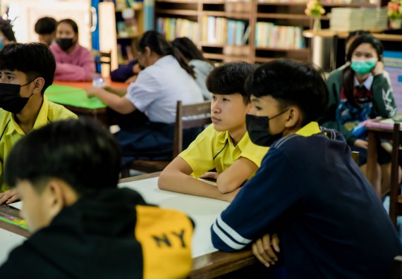 ภาพกิจกรรม  คณะวิทยาศาสตร์และเทคโนโลยี จัดค่ายวิทยาศาสตร์สัญจรโรงเรียนบ่อแก้ววิทยา 